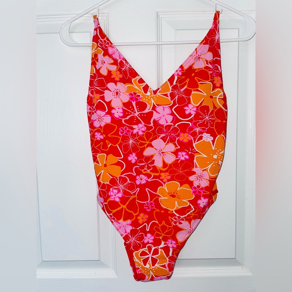 Roxy One piece swimsuit (M)